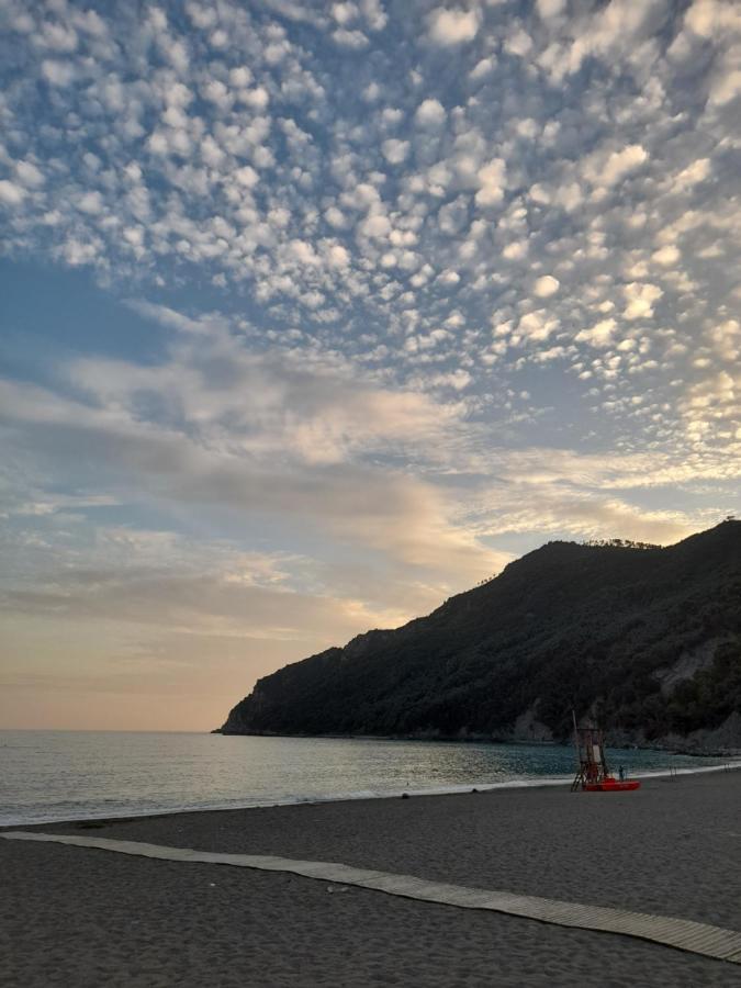 La Casa Di Gaia Lägenhet Sestri Levante Exteriör bild